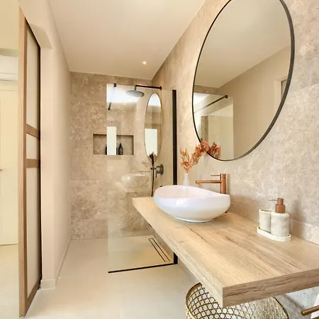 Japandi Sea View 3br Apartment, Pomer, 5 Min Walk To *