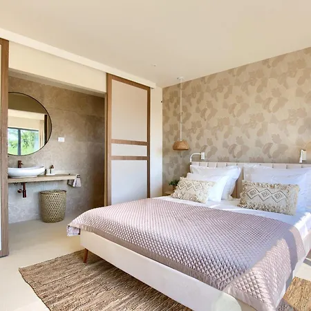 Japandi Sea View 3br Apartment, Pomer, 5 Min Walk To 포메르
