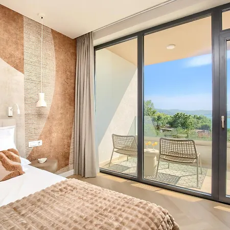 아파트 Japandi Sea View 3br Apartment, Pomer, 5 Min Walk To
