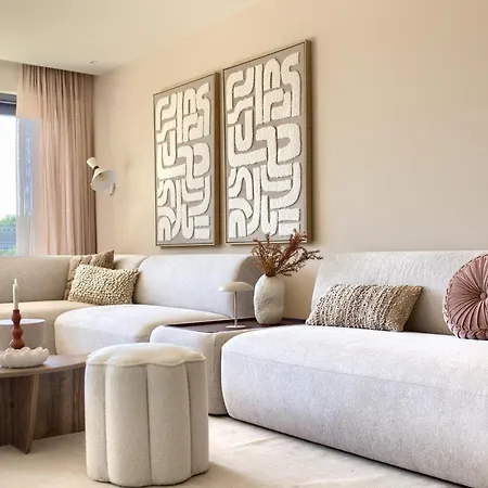 Japandi Sea View 3br Apartment, Pomer, 5 Min Walk To 아파트
