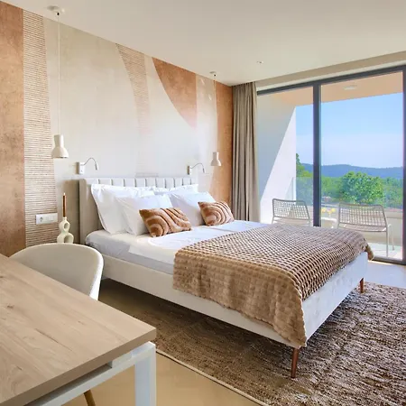 Japandi Sea View 3br Apartment, Pomer, 5 Min Walk To 아파트 포메르