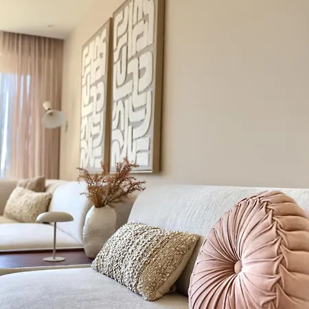 아파트 Japandi Sea View 3br Apartment, Pomer, 5 Min Walk To